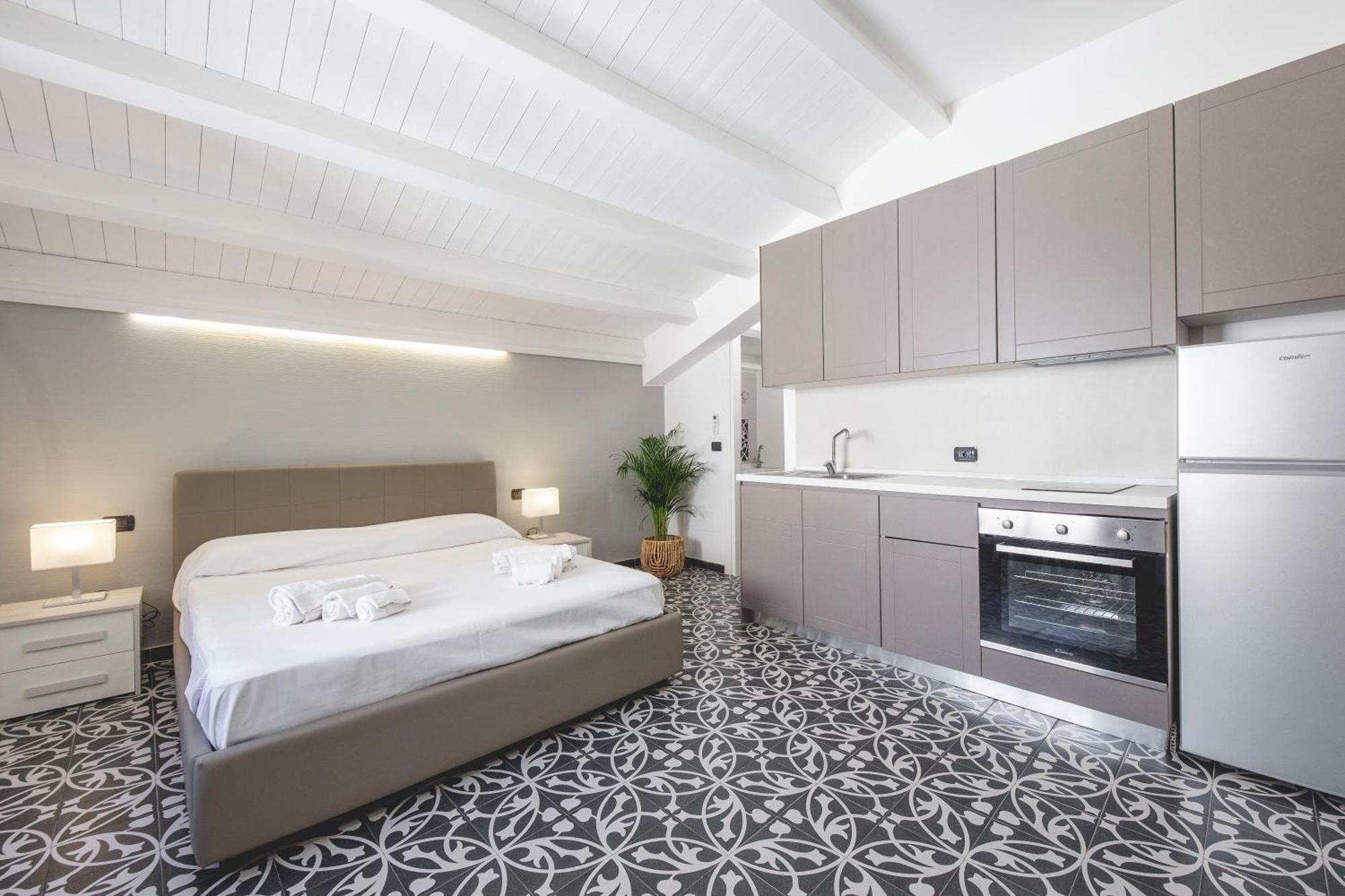 Pietranera Residence Катания Экстерьер фото