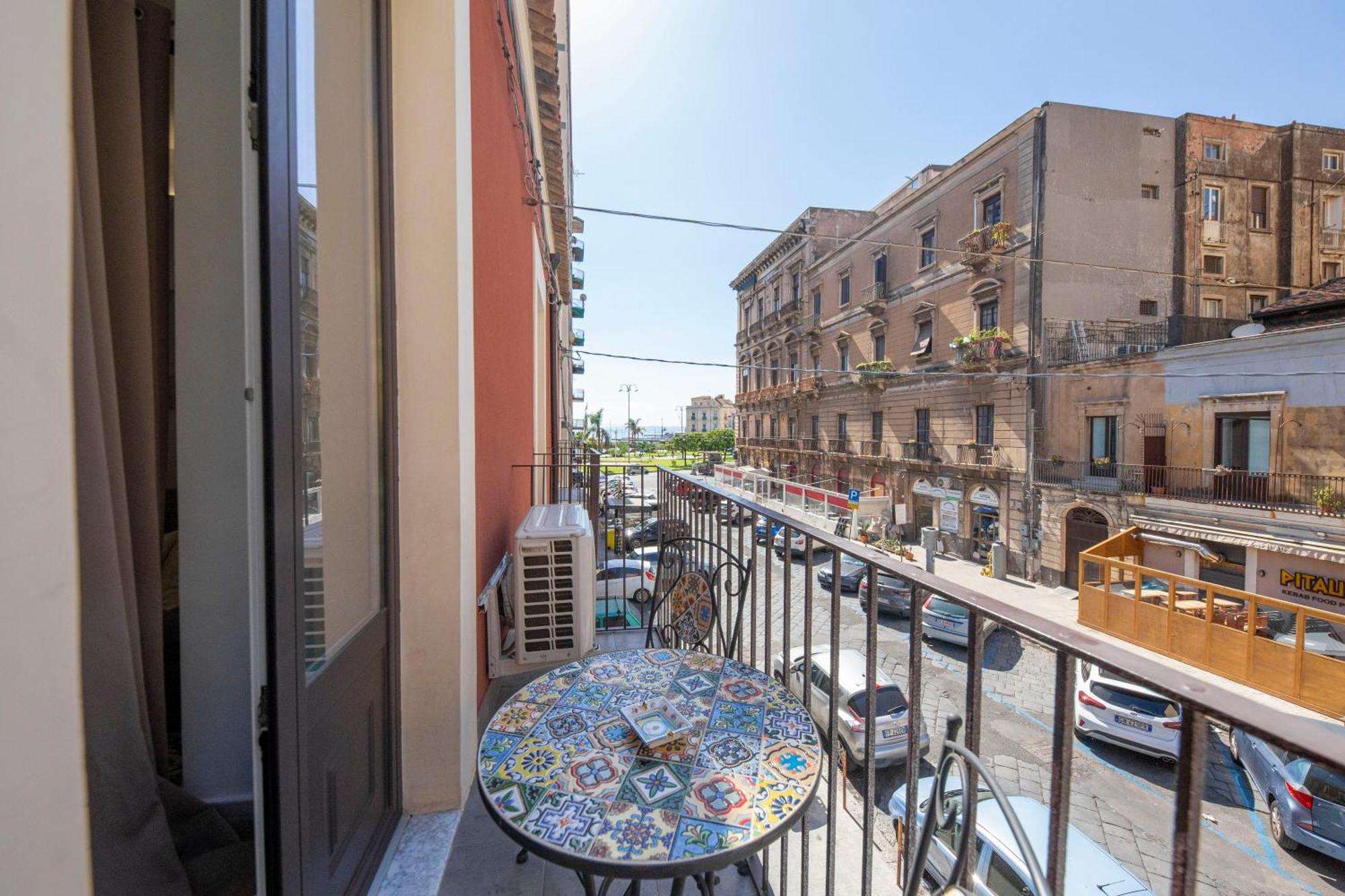 Pietranera Residence Катания Экстерьер фото